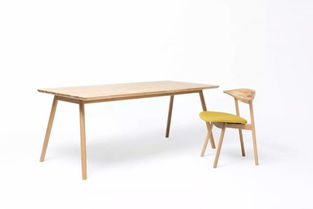 木韵雅居 探索木家具与木门的美学与实用价值